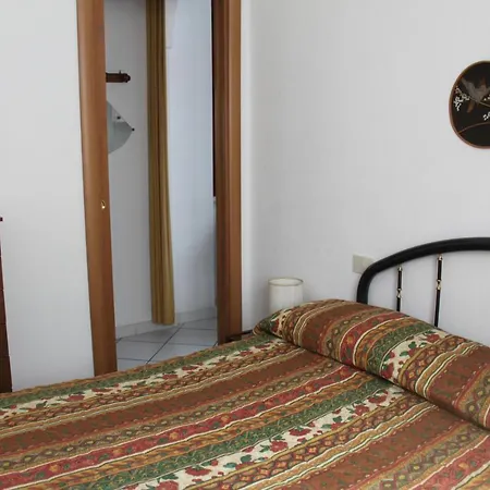Appartement -casa Miclara Bilocale X 3 Persone --- 